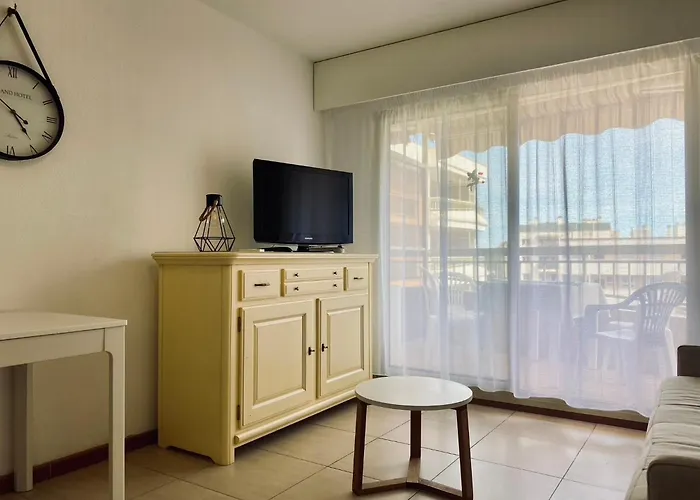 Studio 3 Etoiles Apercu Mer Clim Parking Prive * Sainte-Maxime