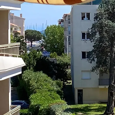 Studio 3 Etoiles Apercu Mer Clim Parking Prive Sainte-Maxime