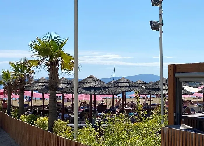 Studio 3 Etoiles Apercu Mer Clim Parking Prive * Sainte-Maxime